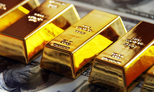 美股重挫：纳指、标普500指数跌逾2%，金价续创历史新高