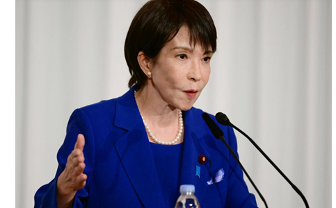 高市早苗在内阁会议上决定解散众议院